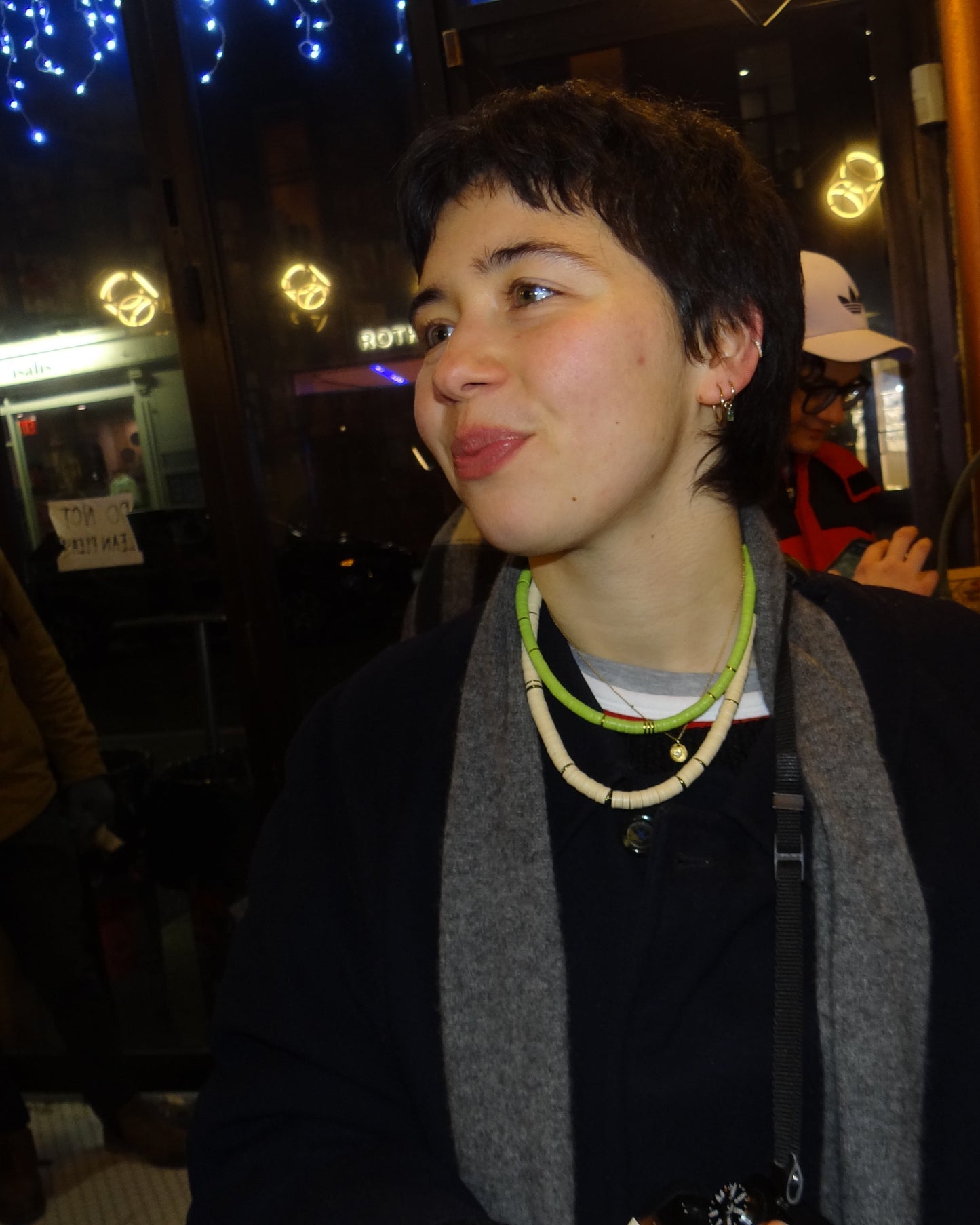 COLLIER INES